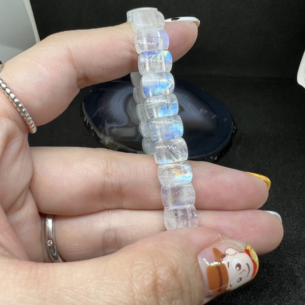 SM10 畢業級 印度藍月光 月亮石手排 11.8mm x 4.8mm